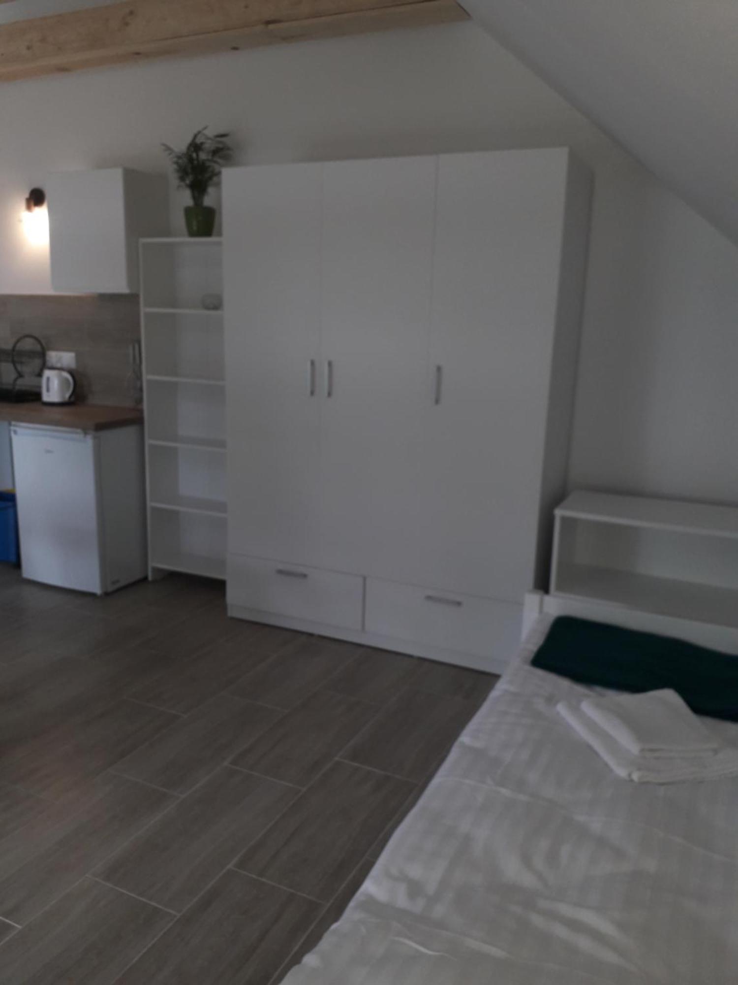 Paprotowka Apartament Wiosenny Paprotno Exterior foto